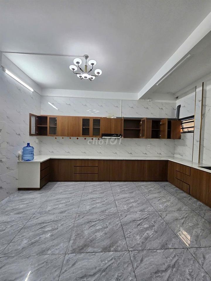Nhà 4 Lầu 8PN Full Nội Thất đường Lê Tấn Quốc chỉ 60 triệu