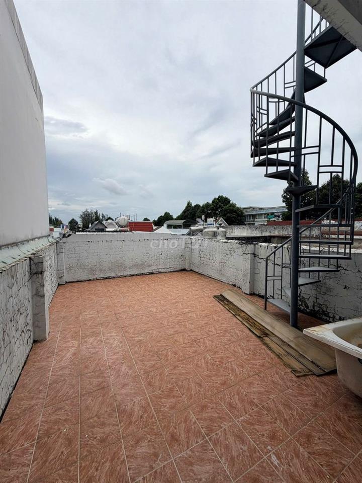 Nhà 3 lầu 4PN đường Lê Chân chỉ 11 triệu