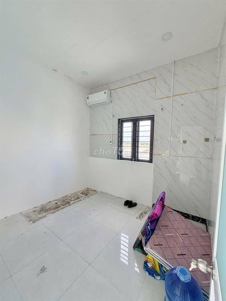 Nhà trệt lửng 2 lầu 5PN đường Nguyễn Thị Minh Khai chỉ 15 triệu
