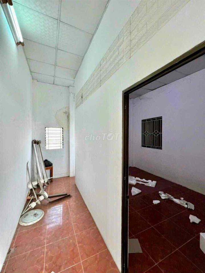 CHO THUÊ NHÀ 1 TRỆT 2 LẦU MẶT TIỀN 30/4 GIÁ TỐT