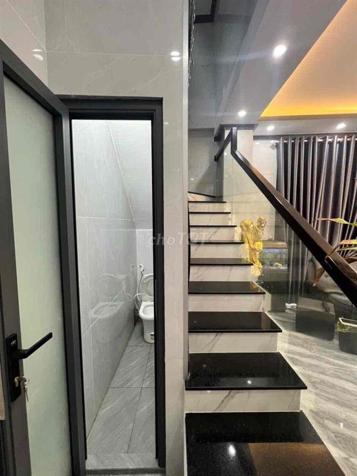 CHO THUÊ NHÀ 1 TRỆT 3 LẦU MỚI XÂY MẶT TIỀN PHẠM NGŨ LÃO - THÍCH HỢP KD