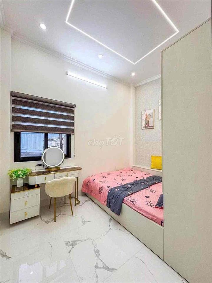 NHÀ TRỆT LẦU LỘ Ô TÔ GIÁ TỐT HẺM 9 PHẠM NGỌC HƯNG GẦN SIÊU THỊ LOTTE