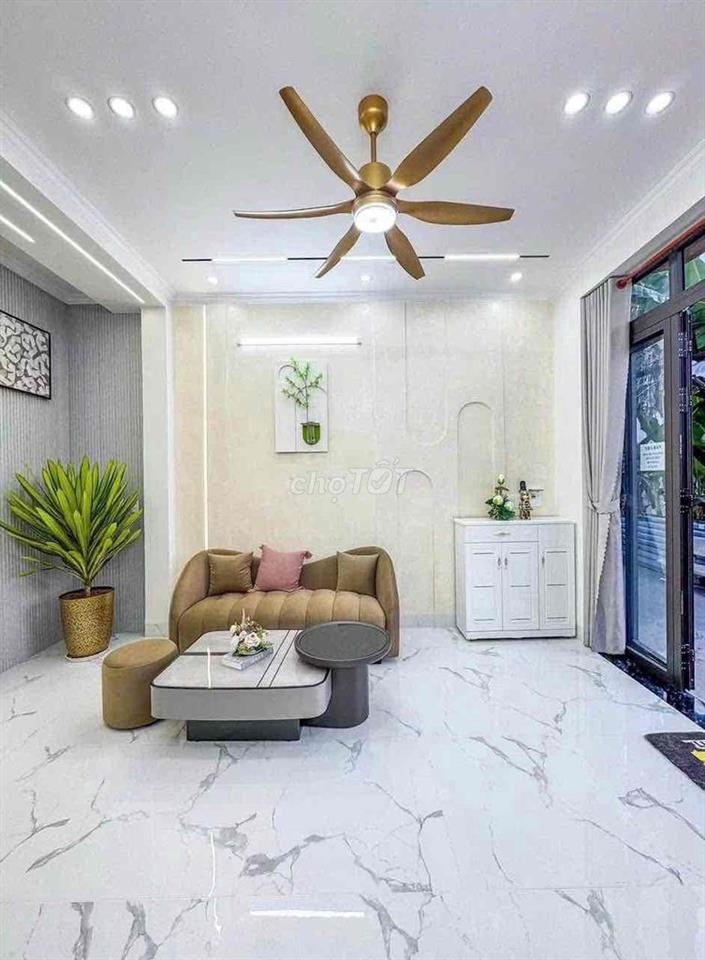 NHÀ TRỆT LẦU LỘ Ô TÔ GIÁ TỐT HẺM 9 PHẠM NGỌC HƯNG GẦN SIÊU THỊ LOTTE