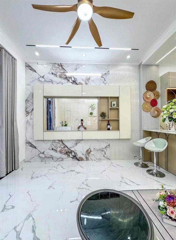 NHÀ TRỆT LẦU LỘ Ô TÔ GIÁ TỐT HẺM 9 PHẠM NGỌC HƯNG GẦN SIÊU THỊ LOTTE