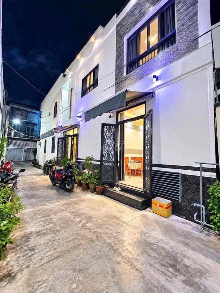 NHÀ TRỆT LẦU LỘ Ô TÔ GIÁ RẺ HẺM 9 PHẠM NGỌC HƯNG GẦN LOTTE