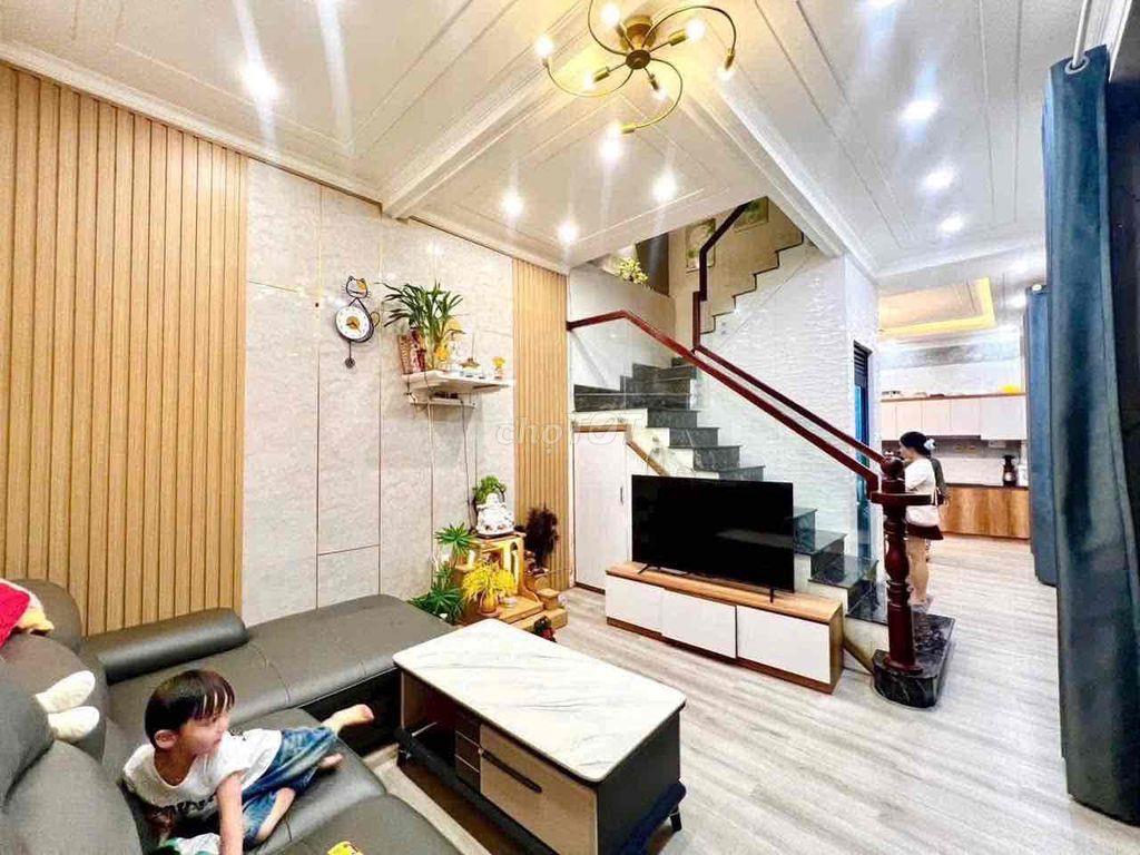 NHÀ TRỆT LẦU LỘ Ô TÔ GIÁ RẺ HẺM 9 PHẠM NGỌC HƯNG GẦN LOTTE