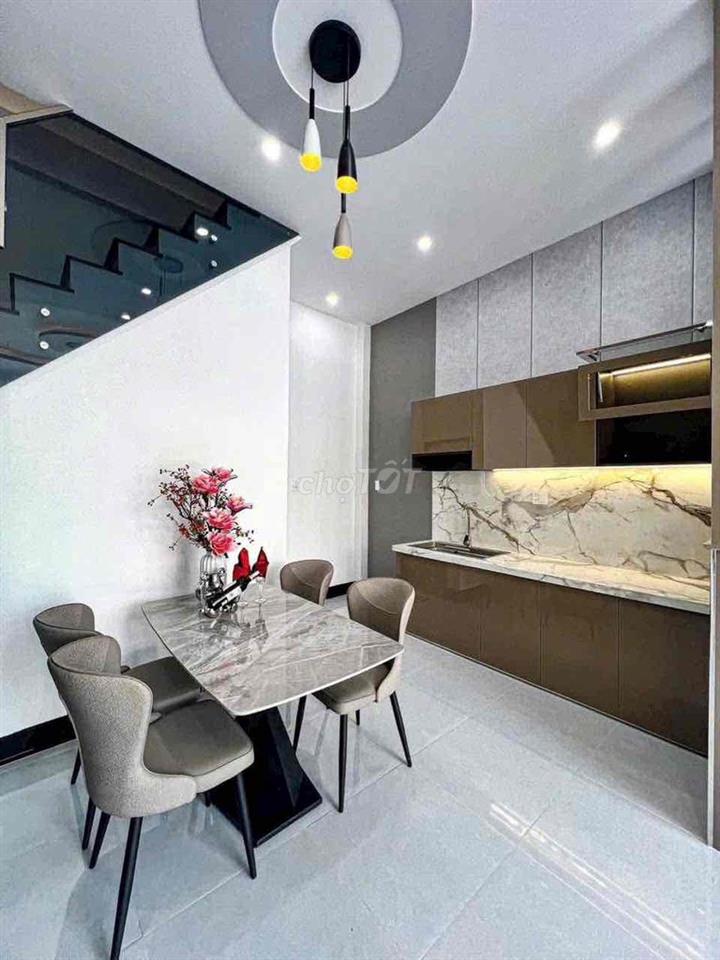 NHÀ MẶT TIỀN HUỲNH PHAN HỘ THUẬN TIỆN KINH DOANH GẦN CHỢ HỘI LỰC,