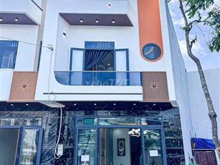 NHÀ MẶT TIỀN HUỲNH PHAN HỘ THUẬN TIỆN KINH DOANH GẦN CHỢ HỘI LỰC,