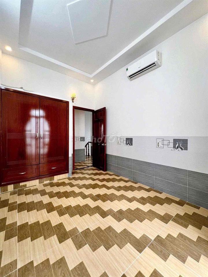 NHÀ TRỆT LẦU RỘNG ĐẸP 3PN HẺM 124 PHẠM NGŨ LÃO GIÁ TỐT