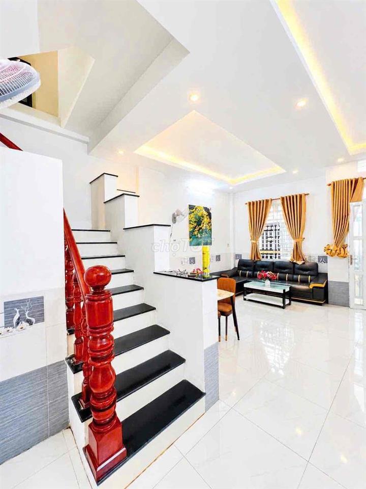 NHÀ TRỆT LẦU RỘNG ĐẸP 3PN HẺM 124 PHẠM NGŨ LÃO GIÁ TỐT