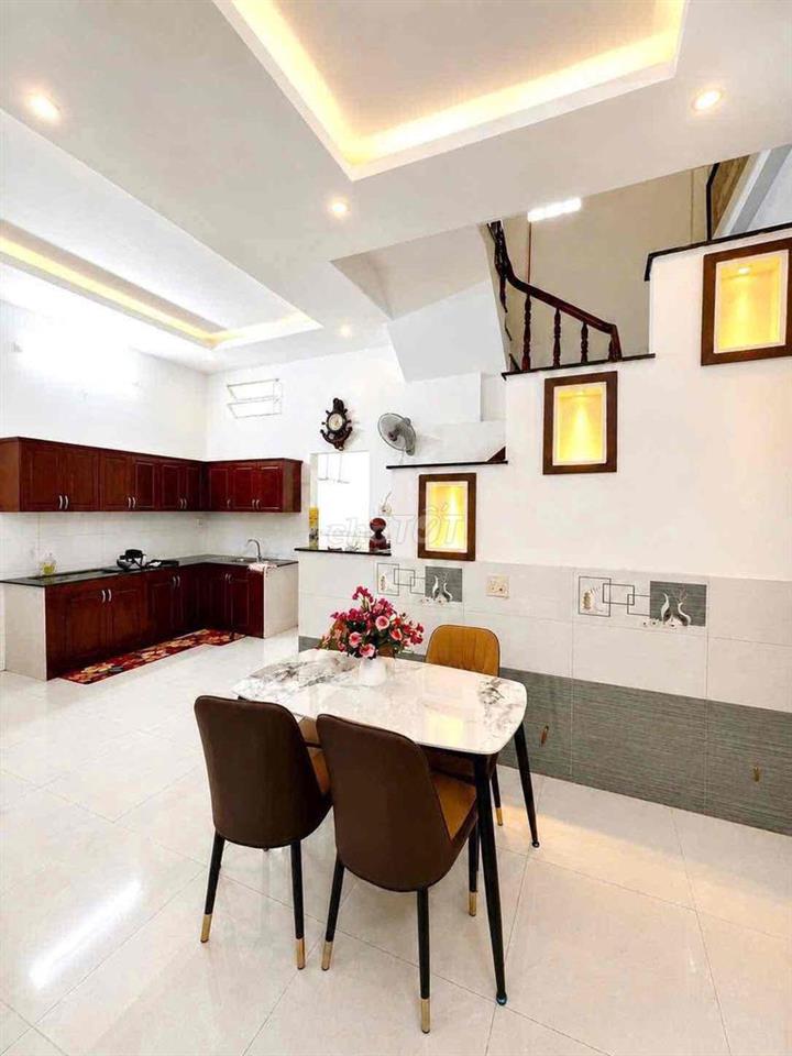 NHÀ TRỆT LẦU RỘNG ĐẸP 3PN HẺM 124 PHẠM NGŨ LÃO GIÁ TỐT