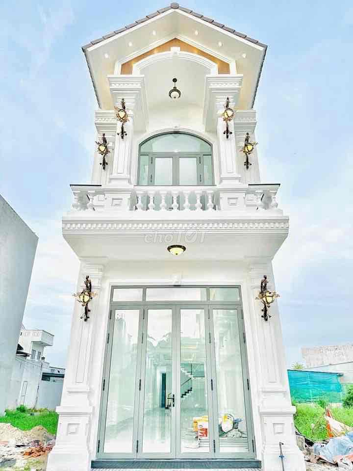 CHO THUÊ NHÀ MẶT TIỀN DIỆN TÍCH RỘNG ĐẸP ĐƯỜNG TRẦN HOÀNG NA DTSD 400m
