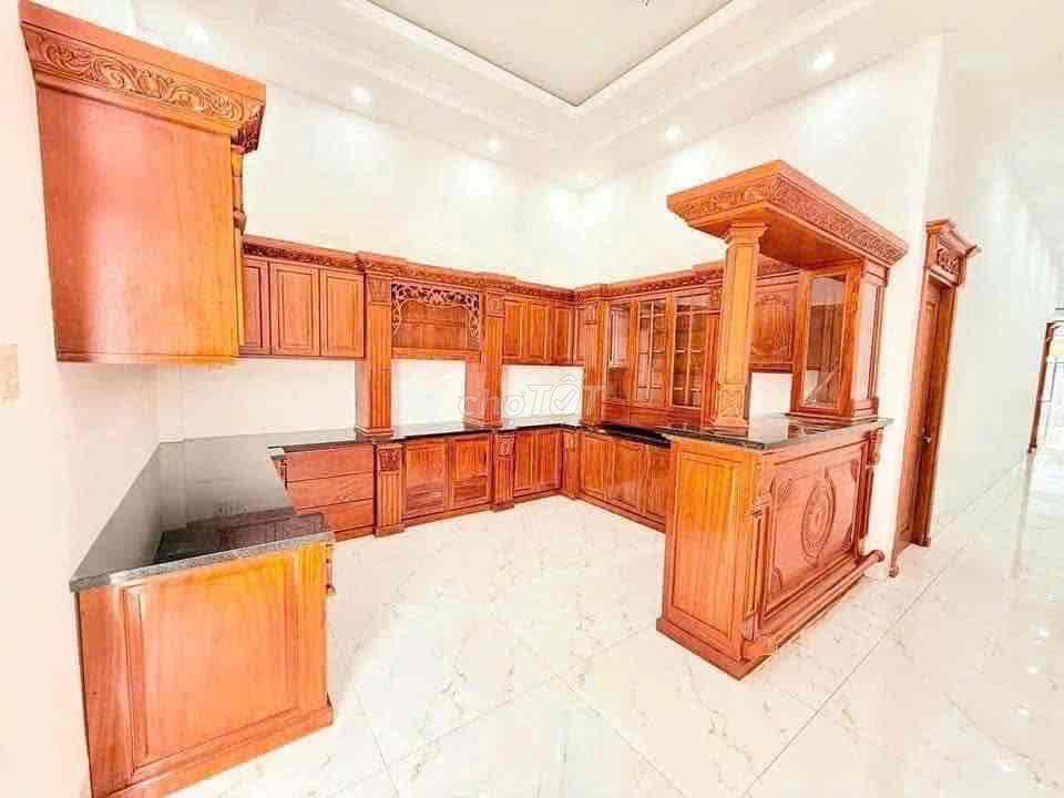 CHO THUÊ NHÀ MẶT TIỀN DIỆN TÍCH RỘNG ĐẸP ĐƯỜNG TRẦN HOÀNG NA DTSD 400m