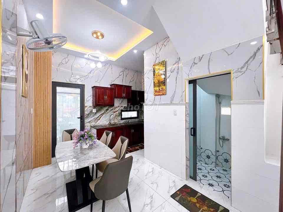 CHO THUÊ NHÀ TRỆT 2 LẦU CÓ SẴN NỘI THẤT KDC CÔNG TY 8 (HƯNG PHÚ 2)