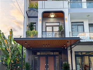Bán nhà 3 tầng 80m2 KDC Hồng Loan - hướng đông nam
