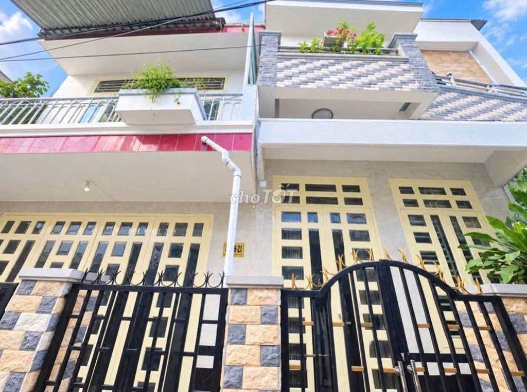 GIÁ RẺ - Bán 2 căn nhà lầu 99.3m2 hẻm 50 kế cầu Quang Trung