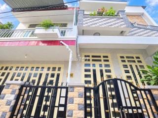 GIÁ RẺ - Bán 2 căn nhà lầu 99.3m2 hẻm 50 kế cầu Quang Trung