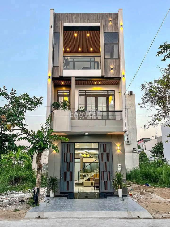 Bán nhà 3 tầng kdc Hồng Loan 5x17m giá 5.8 tỷ