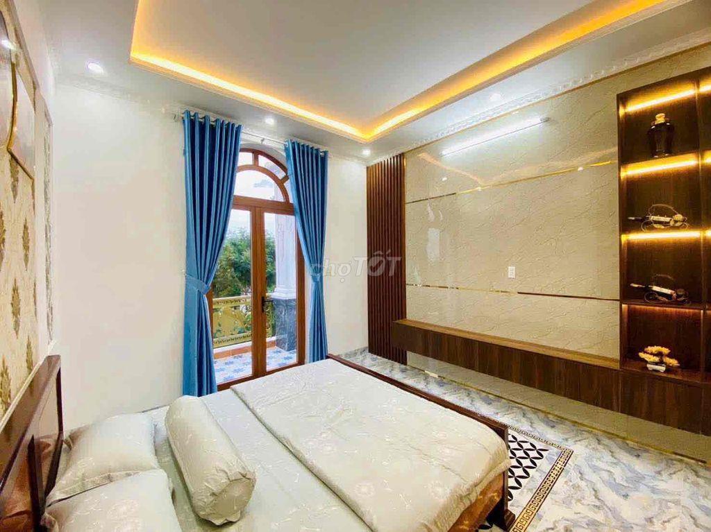 CHO THUÊ NHÀ 3 TẦNG MỚI ĐẸP FULL NỘI THẤT LỘ Ô TÔ KDC CỬU LONG