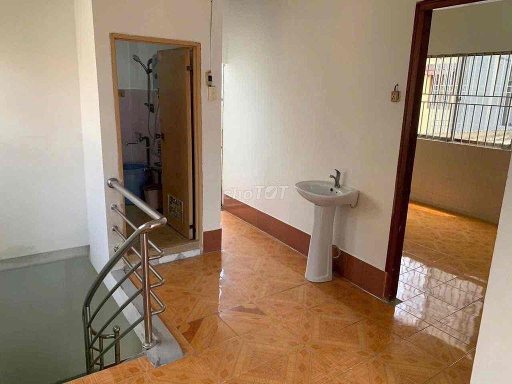 cho thuê nhà cách lộ lơn đường mậu thân 1et