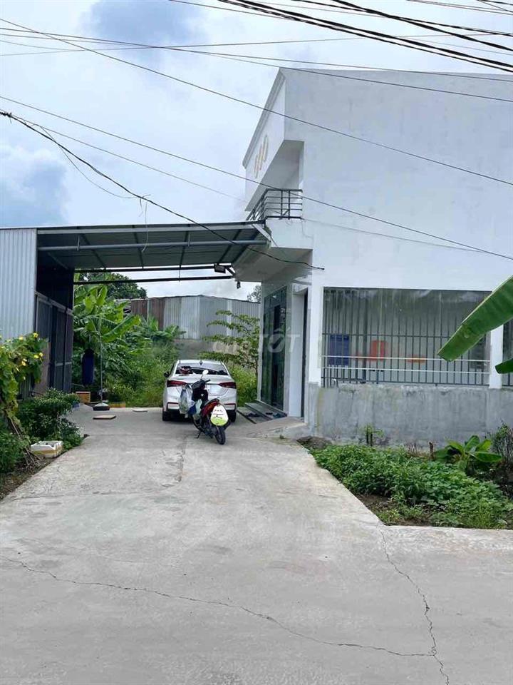 Cho Thuê Nhà Mới 3 Phòng Ngủ Có Nội Thất Gần Trường Đại Học Tây Đô