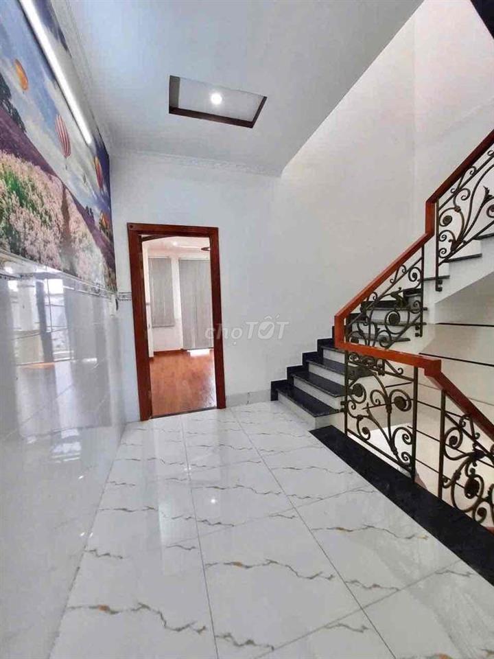 CHỦ GỬI CHO THUÊ NHÀ TRỆT LẦU SÂN THƯỢNG MỚI ĐẸP KDC 91B