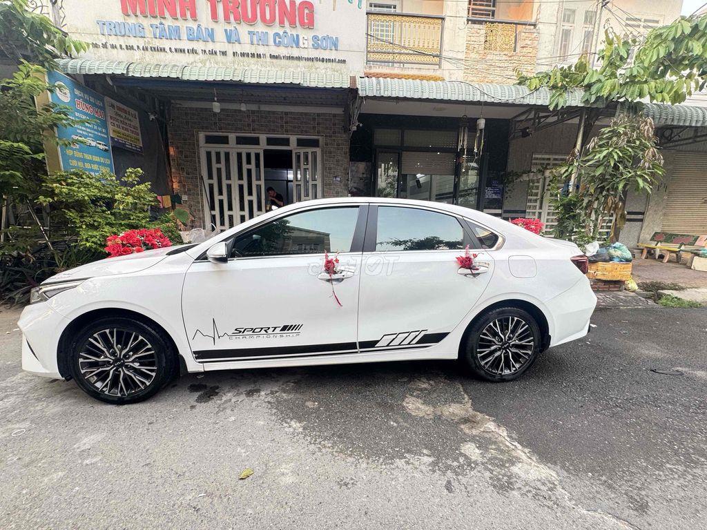 Bán nền tặng nhà cấp 4