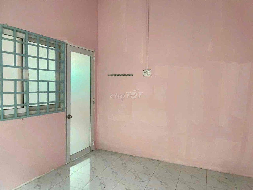 Bán nhà  cấp 4   giảm giá 300tr