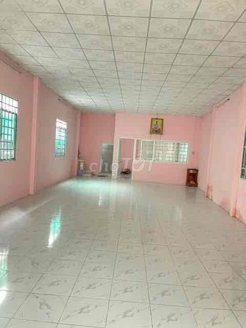 Bán nhà  cấp 4   giảm giá 300tr