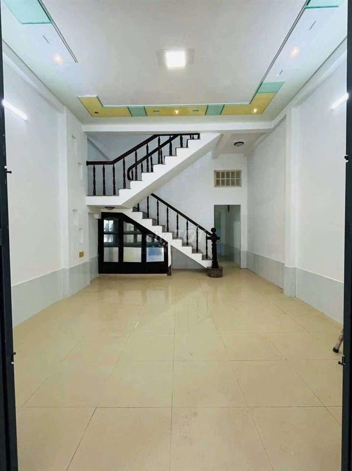 Cho thuê nhà 1 trệt 1 lầu KDC 148 đường 3.2