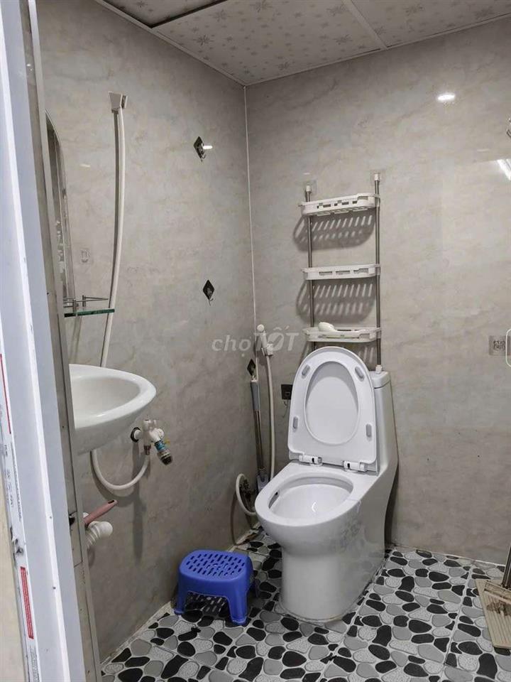Cho Thuê Phòng Mặt Tiền Bên Hông ĐHYD kinh doanh đa ngành nghề.