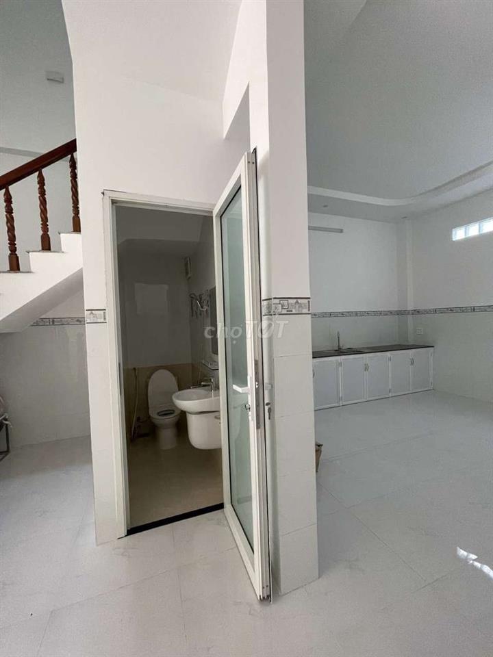 Cho thuê nhà mặt tiền Trần Hoàng Na - KDC 91B