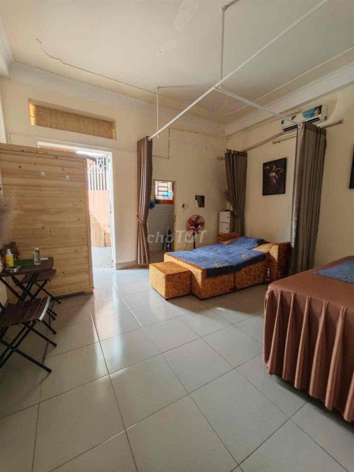 Sang cơ sở Massage