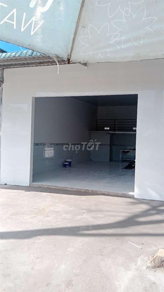 Mặt tiền ngã 3 đền Hùng. Võ Văn Kiệt. 