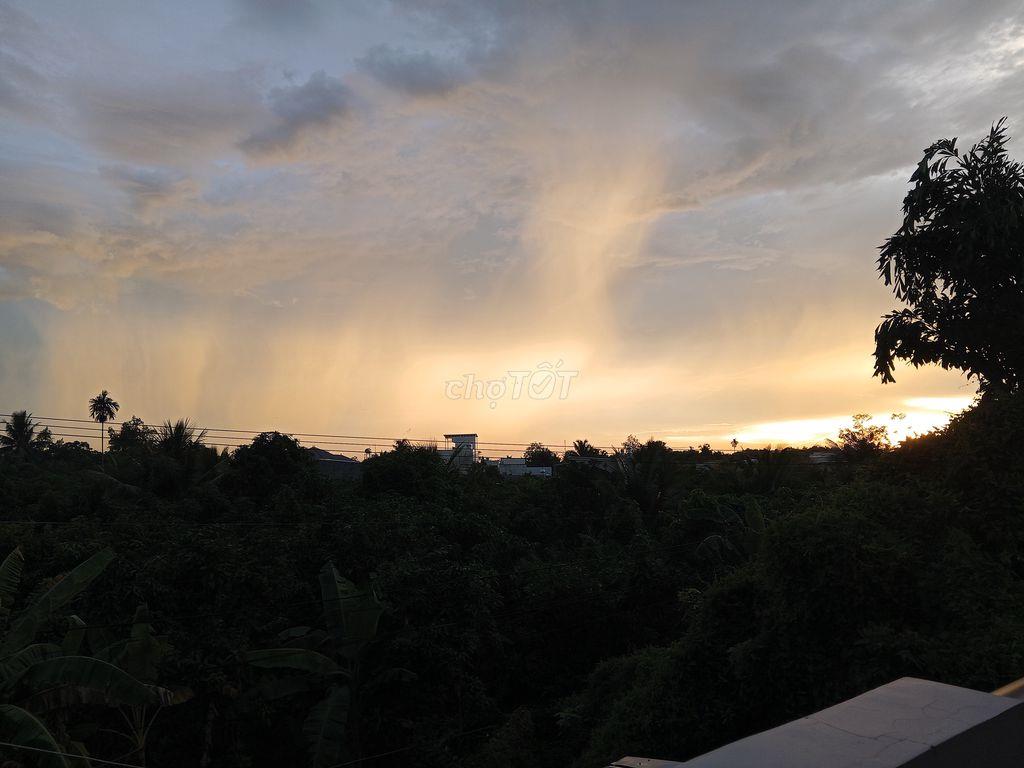 Đất nền đối diện Đền Hùng