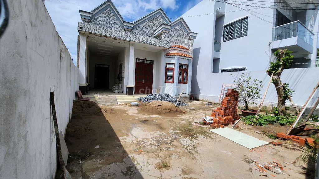 Mặt tiền Tô Dĩnh Viện