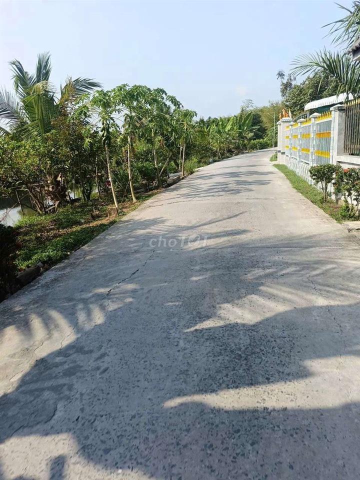đất nền rộng Trường Long