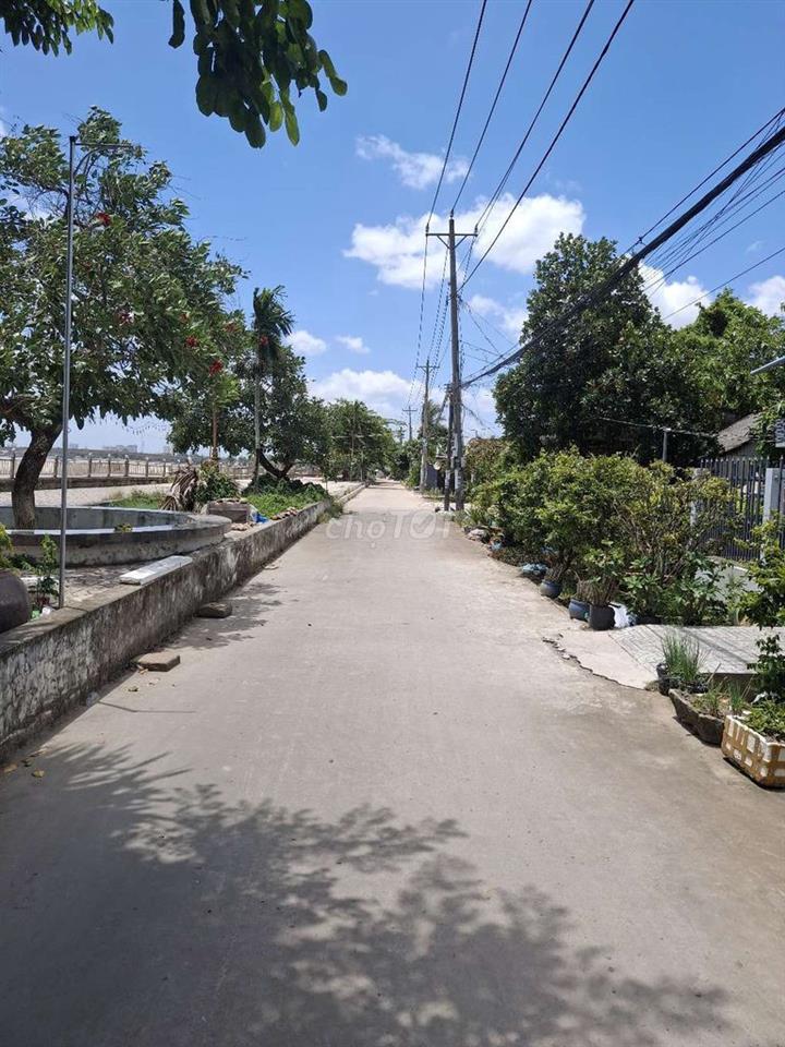 Bán nhà đất sau lưng bến xe Trung tâm Cần Thơ