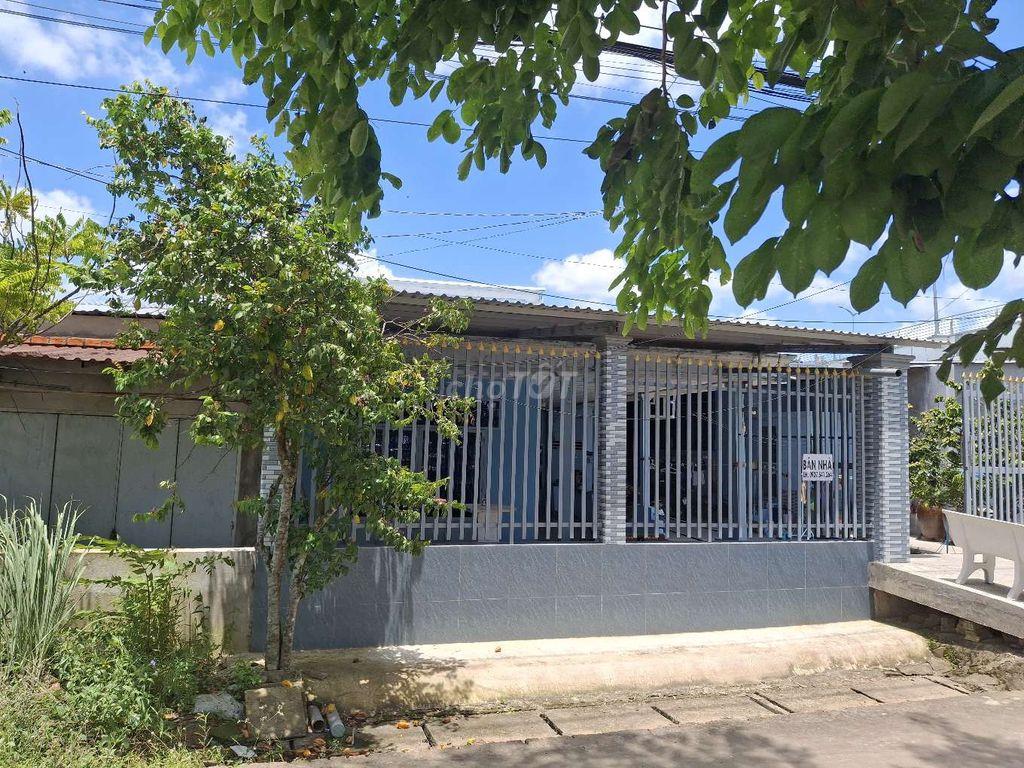 Bán nhà đất sau lưng bến xe Trung tâm Cần Thơ