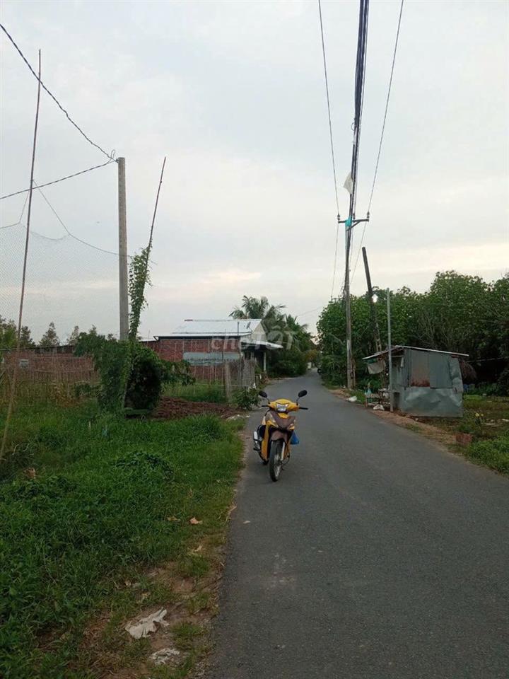 Bán đất 6m x 25m (CLN)