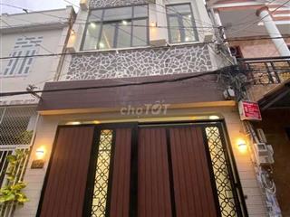 NHÀ 3 TẦNG MỚI ĐẸP HẺM 388 NVC