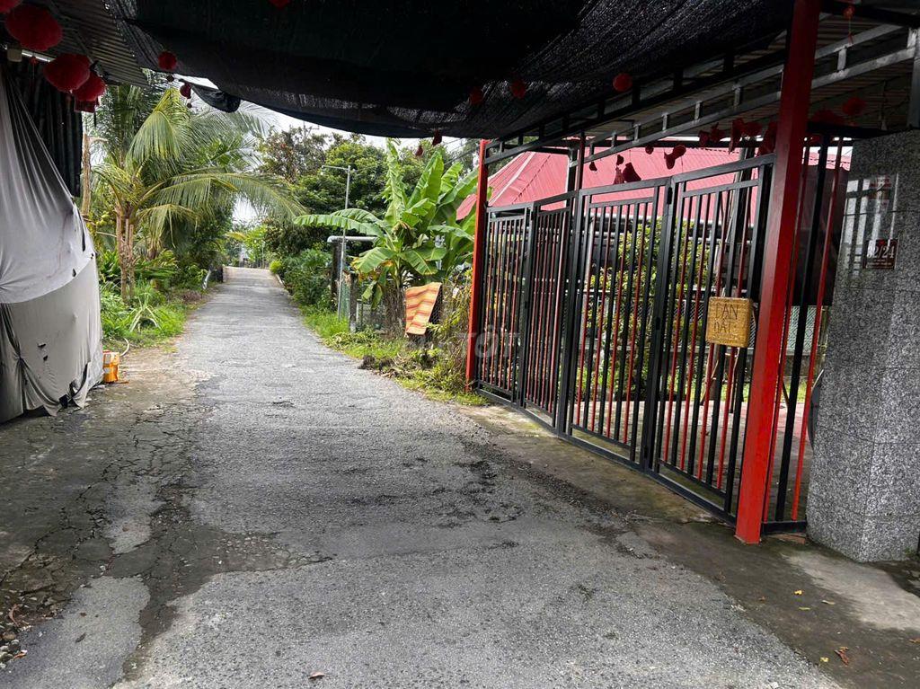 Đất thổ cư có nhà và cây lâu năm