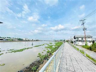 cặp nền mặt tiền đường Lê Hồng Nhi