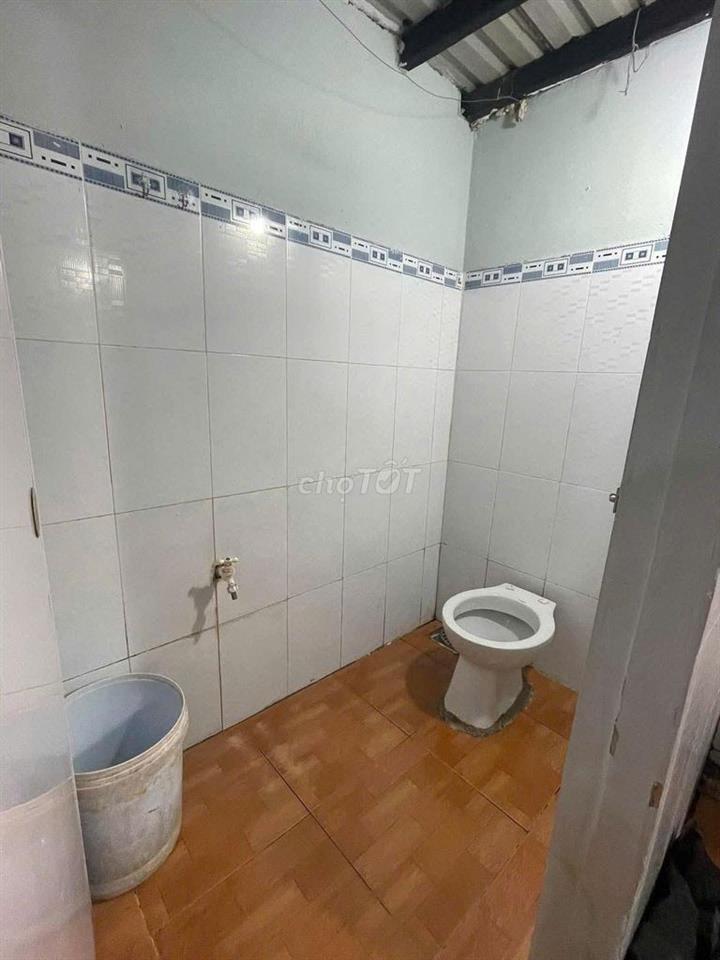 Nhà trọ Hẻm 4 Nguyễn Văn Linh giờ giấc tự do, không chung chủ