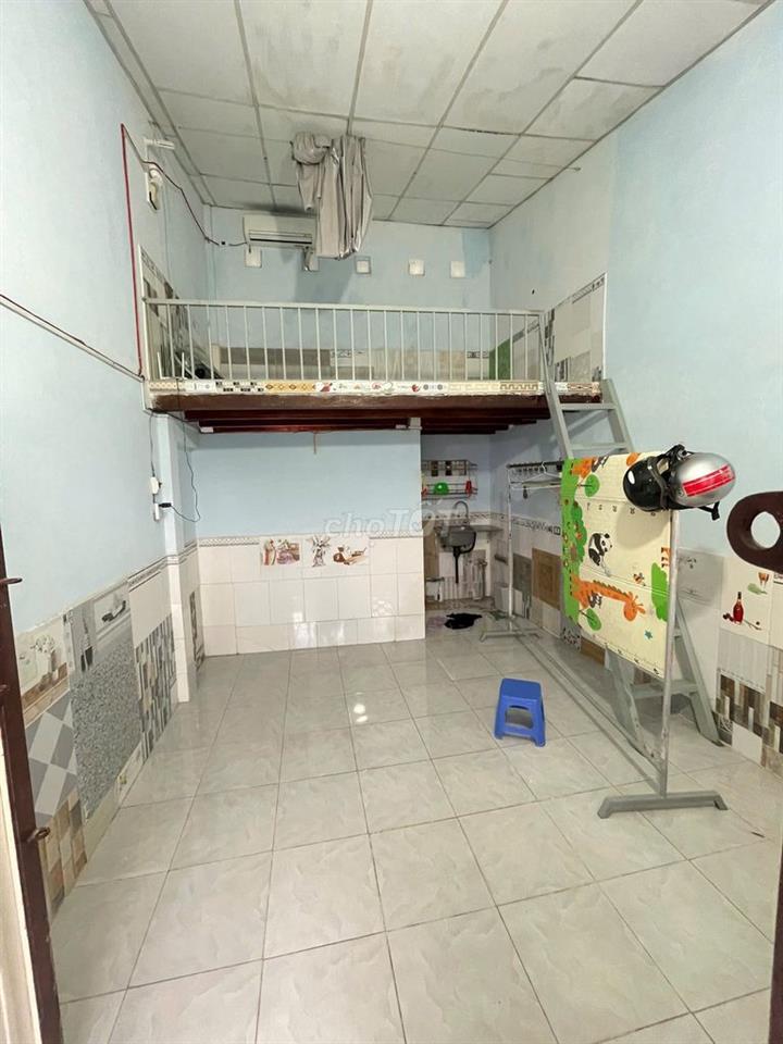 Phòng trọ giá rẻ đối diện hẻm 51