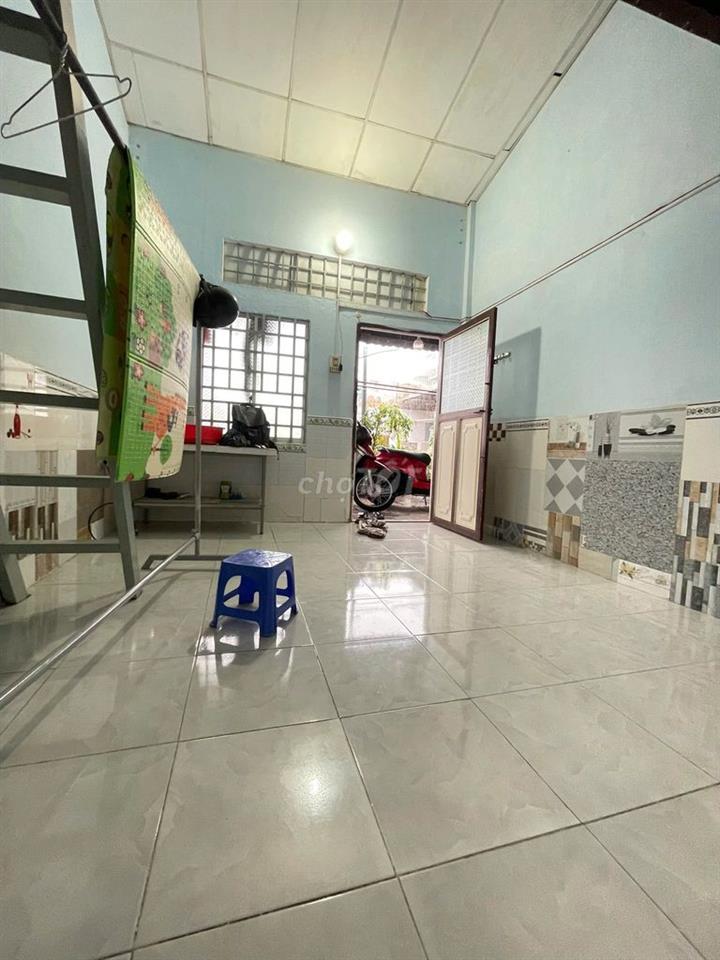 Phòng trọ giá rẻ đối diện hẻm 51