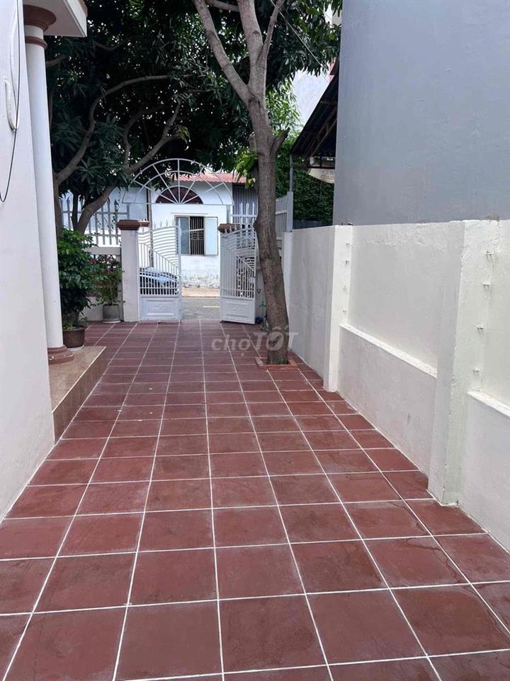 Cần cho thuê homestay Sát bên khu Phố Biển Rạng Đông giá 16tr/ tháng