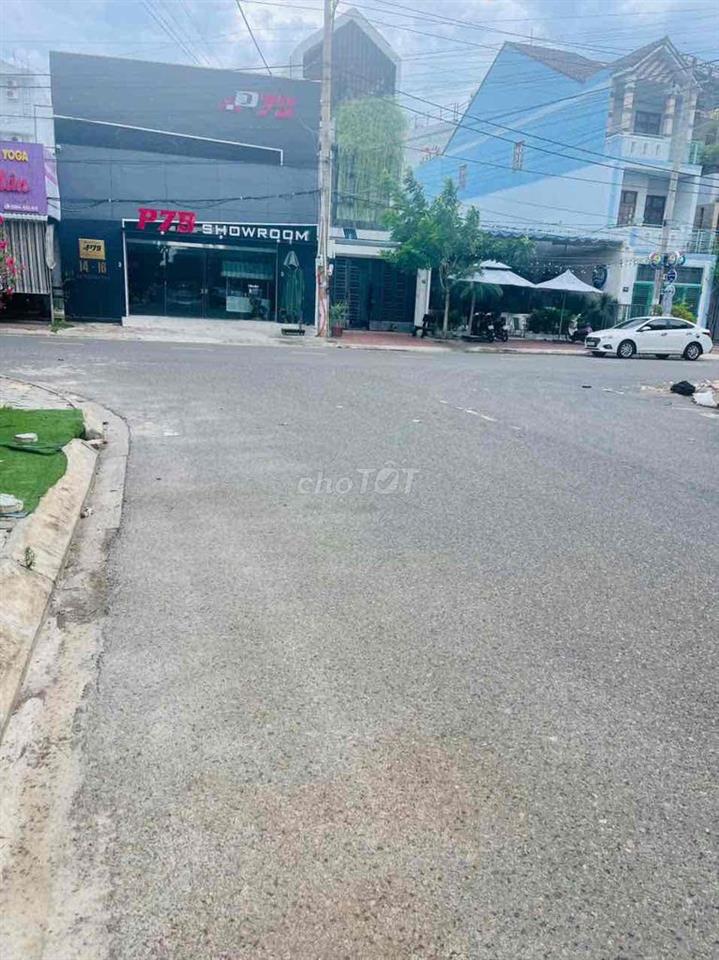 Cần cho thuê nhà mặt tiền đường Nguyễn Thế Lâm, Phú Thuỷ, Phan thiết