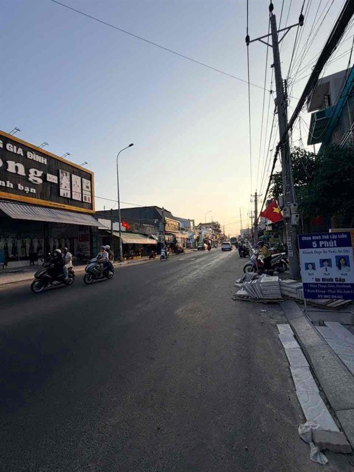 Cho thuê mặt bằng Kinh Doanh 967m2 Thủ Khoa Huân đường ra Mũi Né