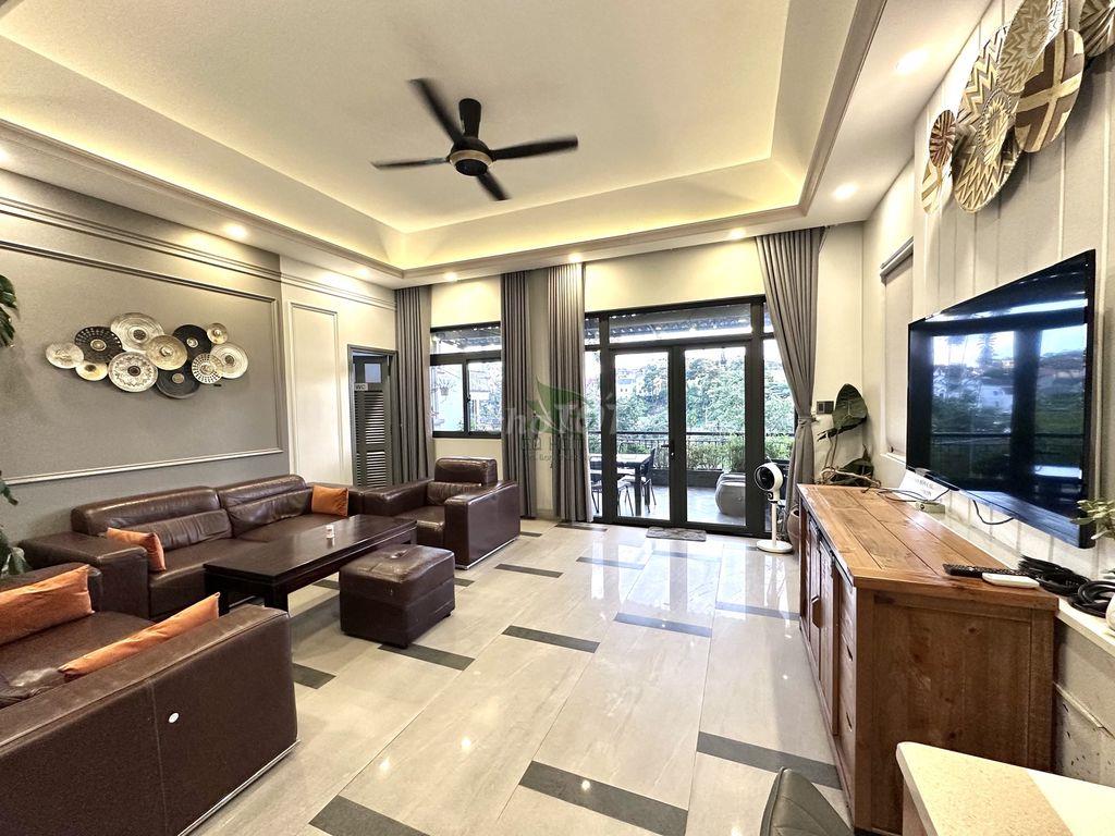 CHO THUÊ CĂN HỘ CAO CẤP CÓ BAN CÔNG NGẮM VIEW ĐƯỜNG HOÀNG DIỆU